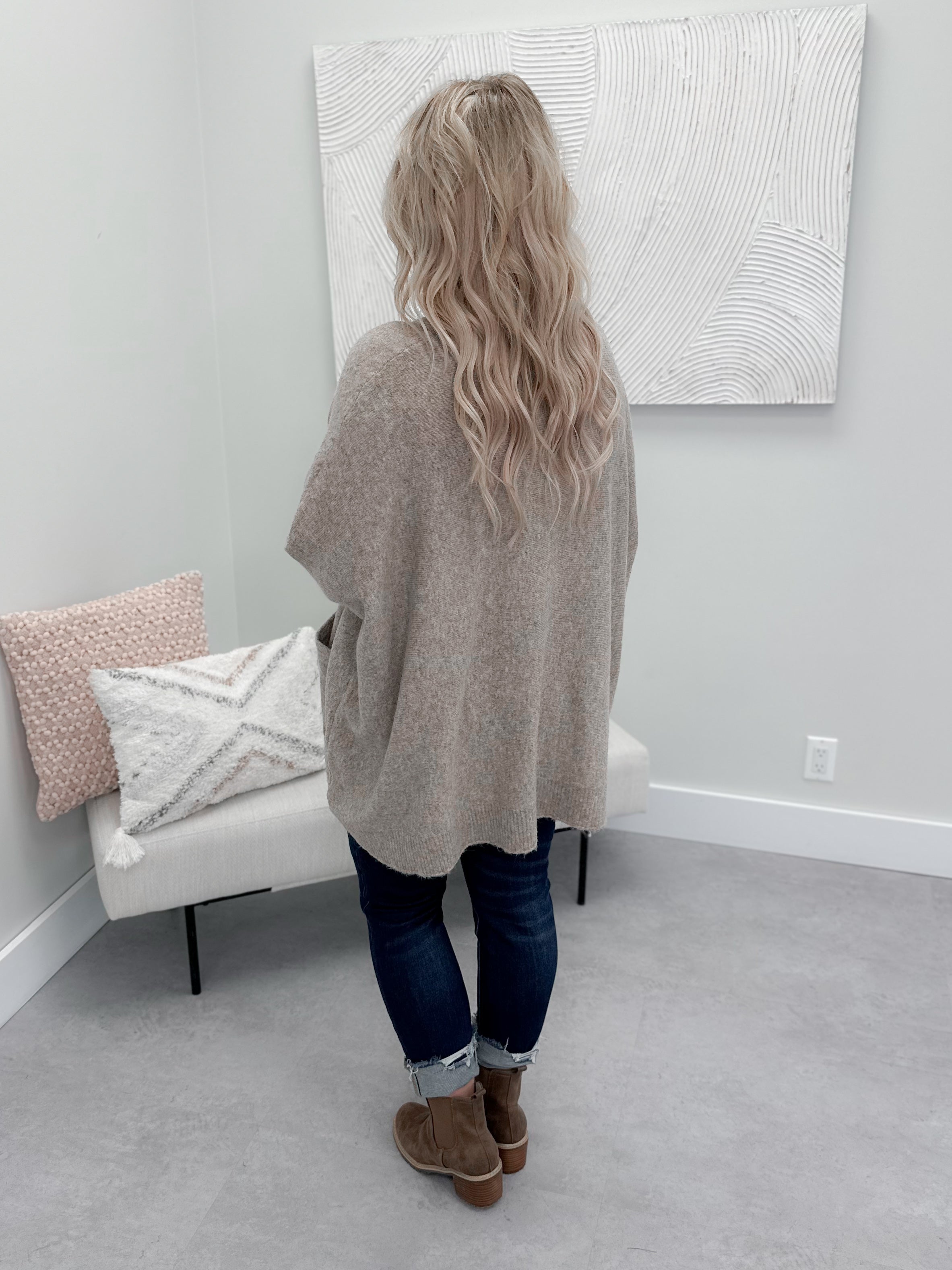 Ash Pocket Sweater in Khaki